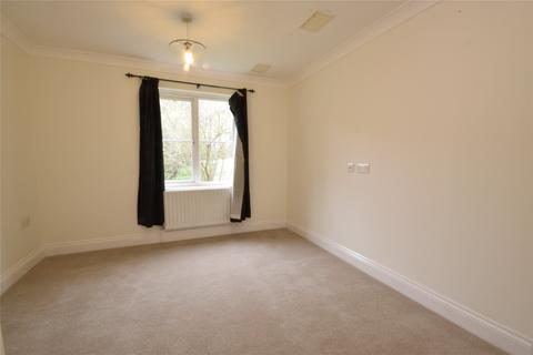 2 bedroom apartment to rent, Sunnydene Road, Purley CR8