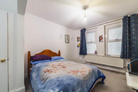 2 bedroom flat for sale, Coldharbour Lane, Camberwell