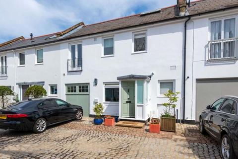 2 bedroom terraced house to rent, Hollywood Mews, South Kensington