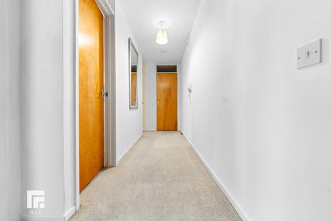 2 bedroom flat for sale, Wyndham Street, Barry CF63