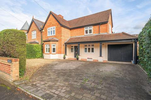 4 bedroom semi-detached house for sale, Hook Heath Road, Hook Heath, GU22