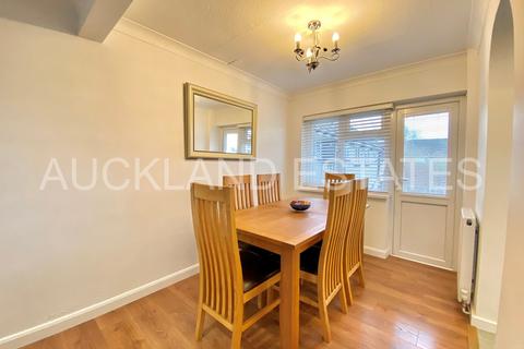 2 bedroom maisonette for sale, Rosary Court, Potters Bar EN6