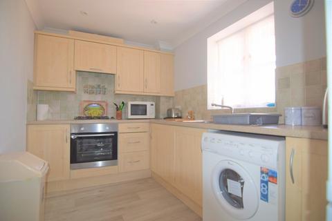 2 bedroom flat for sale, Glouceseter Mews, Weymouth