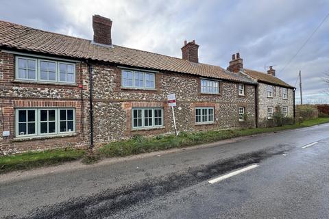 3 bedroom cottage to rent, Wells Road, Burnham Overy Town PE31