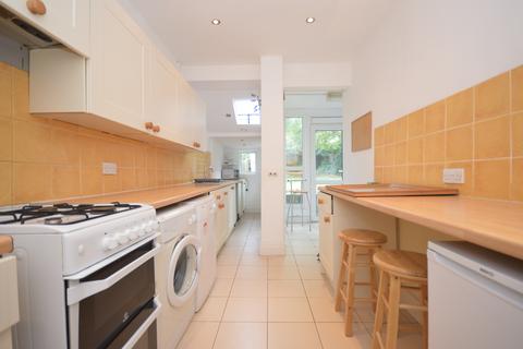 4 bedroom terraced house to rent, Coombe Road, Brighton BN2