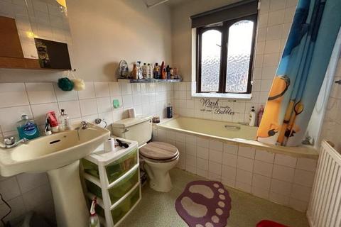 1 bedroom terraced house to rent, Oakridge, Woking GU24