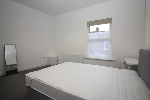 1 bedroom in a house share to rent, Montrose Street, Darlington