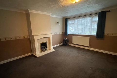 3 bedroom detached house to rent, Tyndale Walk, Batley