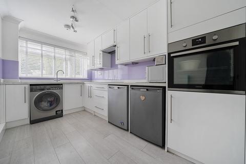 2 bedroom apartment for sale, Woodlands Court, Southborough TN4