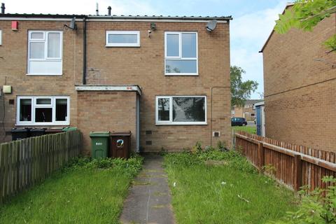 3 bedroom end of terrace house to rent, Alvis Walk, Birmingham