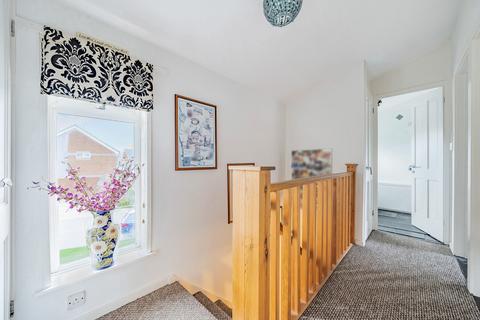 26 Alma Close, Knaphill, Woking, GU21 2BP