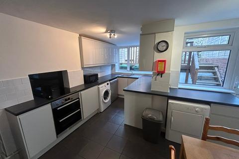 5 bedroom terraced house for sale, 12 Well Street