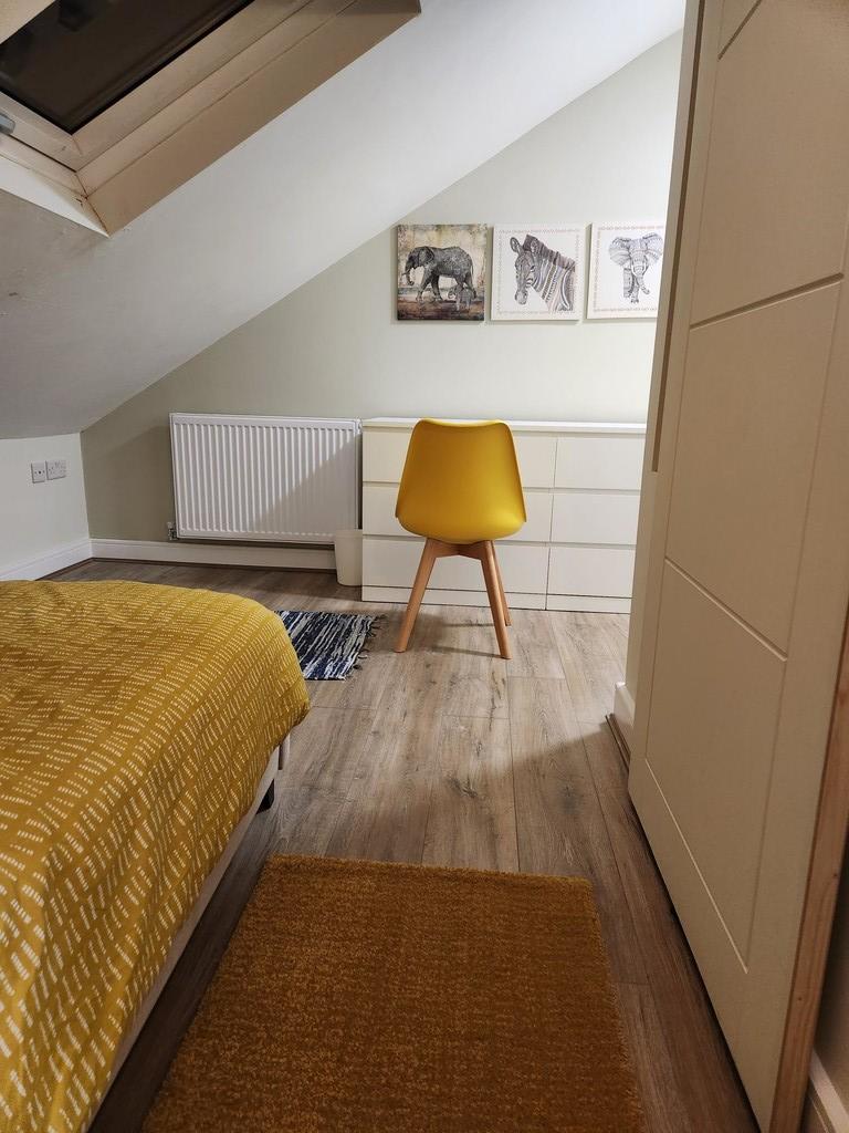 7 Bed 6