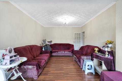 4 bedroom end of terrace house for sale, Beaconsfield Road, Southall