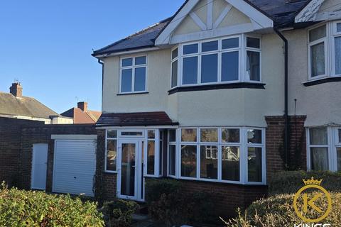 3 bedroom semi-detached house to rent, Church Stretton Road, Hounslow