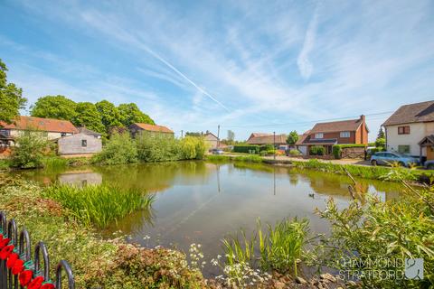 9, The Mere Hale Road, Ashill, Thetford, IP25 7AX