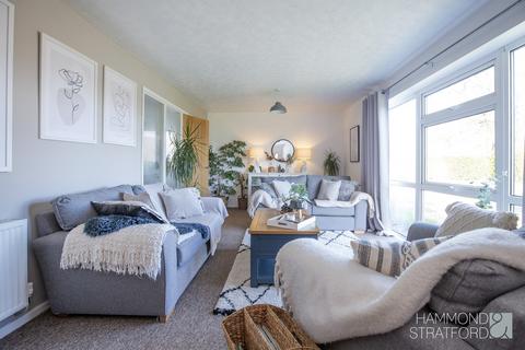 9, The Mere Hale Road, Ashill, Thetford, IP25 7AX