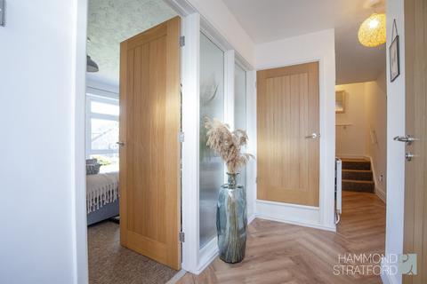 9, The Mere Hale Road, Ashill, Thetford, IP25 7AX