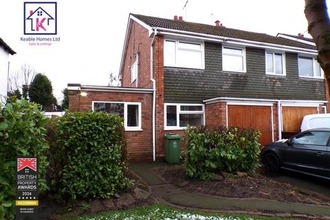 3 bedroom semi-detached house to rent, Streets Lane, Walsall WS6