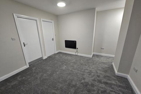 1 bedroom apartment to rent, Market Street, Heywood, OL10 4LY