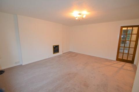 2 bedroom apartment to rent, Adele Avenue, Welwyn AL6