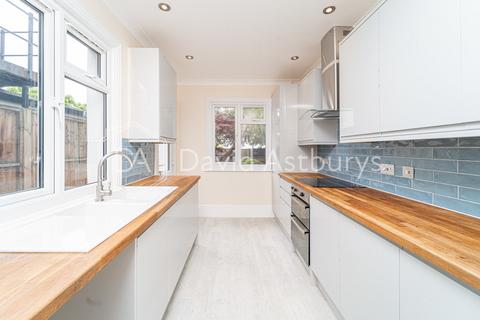 4 bedroom semi-detached house to rent, The Avenue, Muswell Hill, London