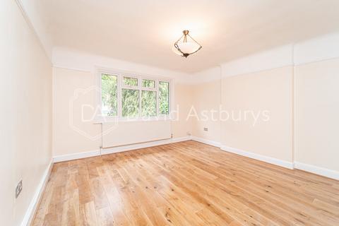 4 bedroom semi-detached house to rent, The Avenue, Muswell Hill, London