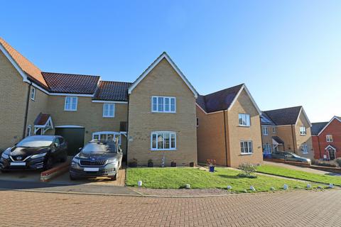 3 bedroom semi-detached house for sale, Sarah Rand Road, Hadleigh