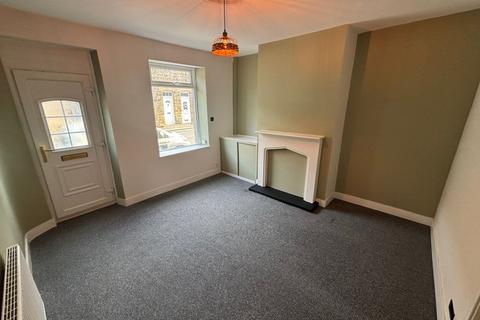 2 bedroom terraced house to rent, Princess Street, Hoyland