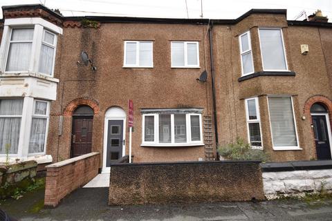 3 bedroom terraced house to rent, Gladstone Road, Neston