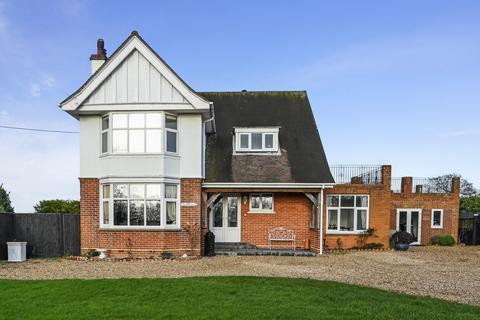 6 bedroom detached house for sale, Harwich Road, Great Oakley