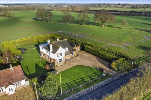 6 bedroom detached house for sale, Harwich Road, Great Oakley