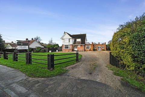 undefined, Harwich Road, Great Oakley