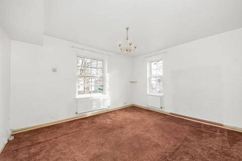 2 bedroom flat for sale, Greenbay Road, London, SE7