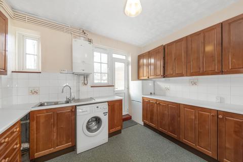 2 bedroom flat for sale, Greenbay Road, London, SE7