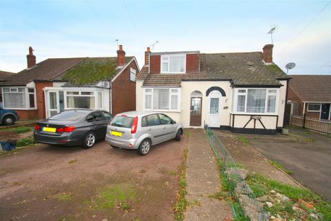 2 bedroom chalet to rent, Maidstone Road, Kent ME8