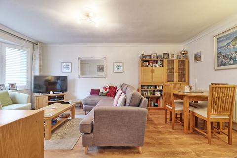 3 Ember Way, Burnham-on-crouch, CM0 8TJ