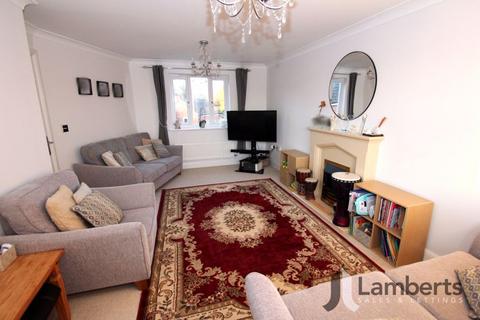 10 Joseph Perkins Close, Astwood Bank, Redditch, B96 6EQ