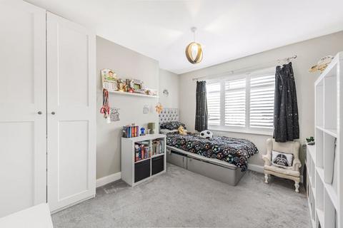 25 Meadowview Road, Bexley, DA5 1HP