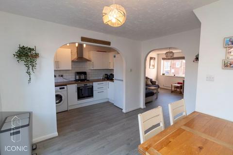 3 bedroom semi-detached house for sale, Radcliffe Road, Drayton, Norwich.