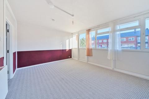 4 bedroom maisonette for sale, Lorrimore Road, London, SE17