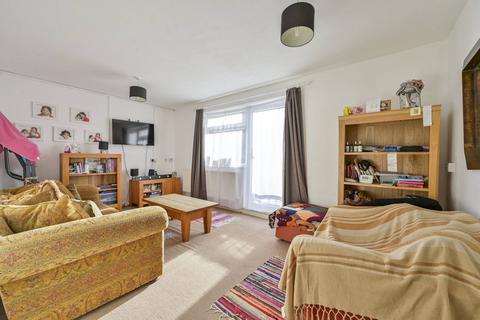 2 bedroom flat for sale, Pound Court, Wood Street Village, Guildford, GU3