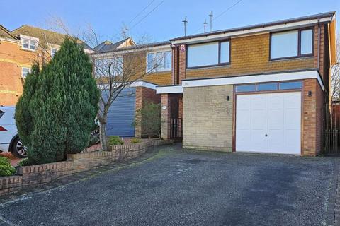 3 bedroom detached house to rent, Northway, Dudley