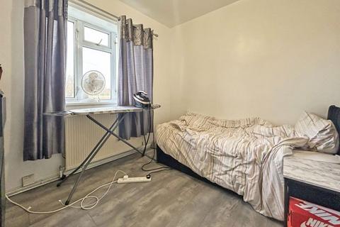 2 bedroom terraced house for sale, Monmouth Drive, West Bromwich