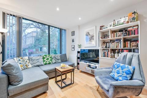 2 bedroom flat for sale, Carter House, Woolwich, London, SE18