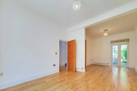 4 bedroom house to rent, Ham Park Road, Stratford, London, E15