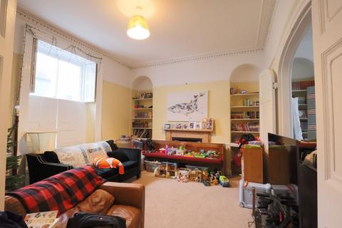 4 bedroom terraced house to rent, Durnford Street, Plymouth