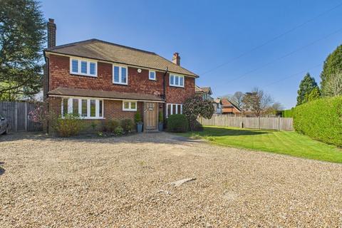 Marlowe House, 64 Cross Road, Tadworth, KT20 5SU