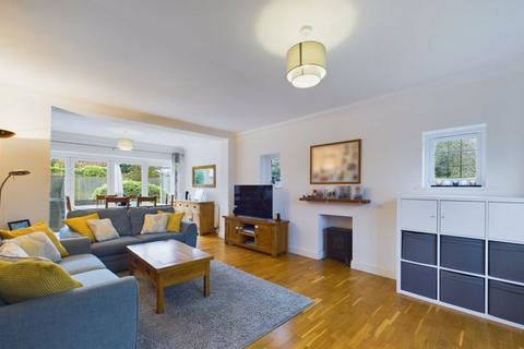 Marlowe House, 64 Cross Road, Tadworth, KT20 5SU