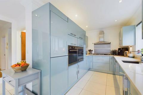Marlowe House, 64 Cross Road, Tadworth, KT20 5SU